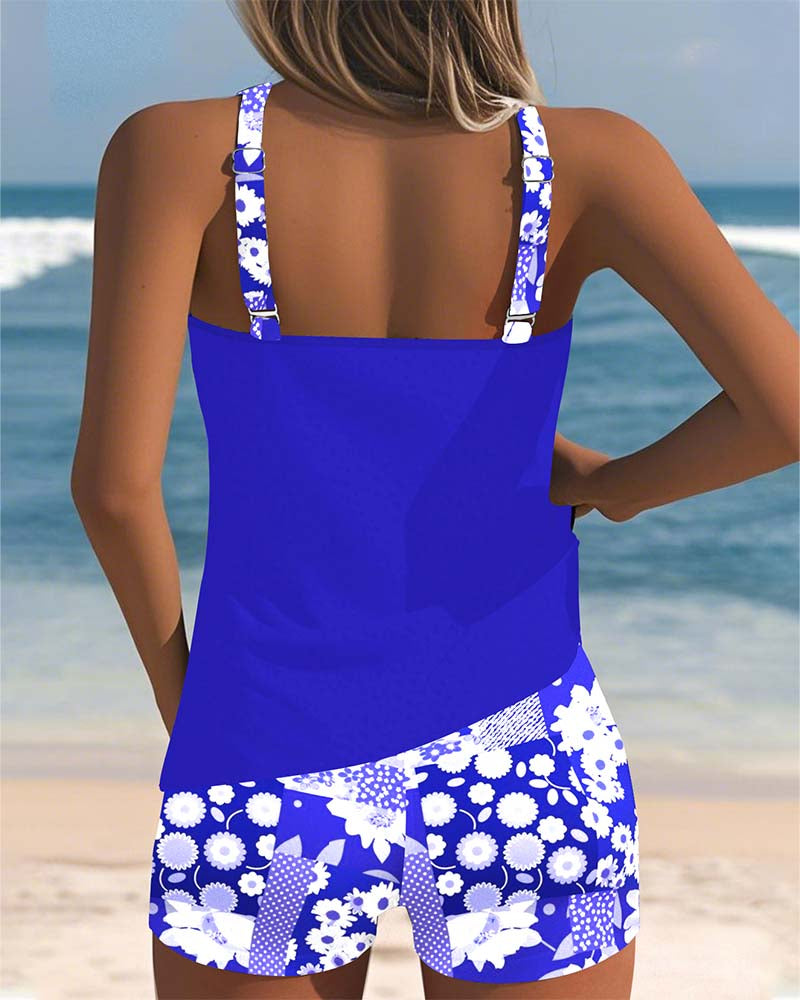 Two-Piece Swimsuit with Comfortable Fit and Floral Beach Style