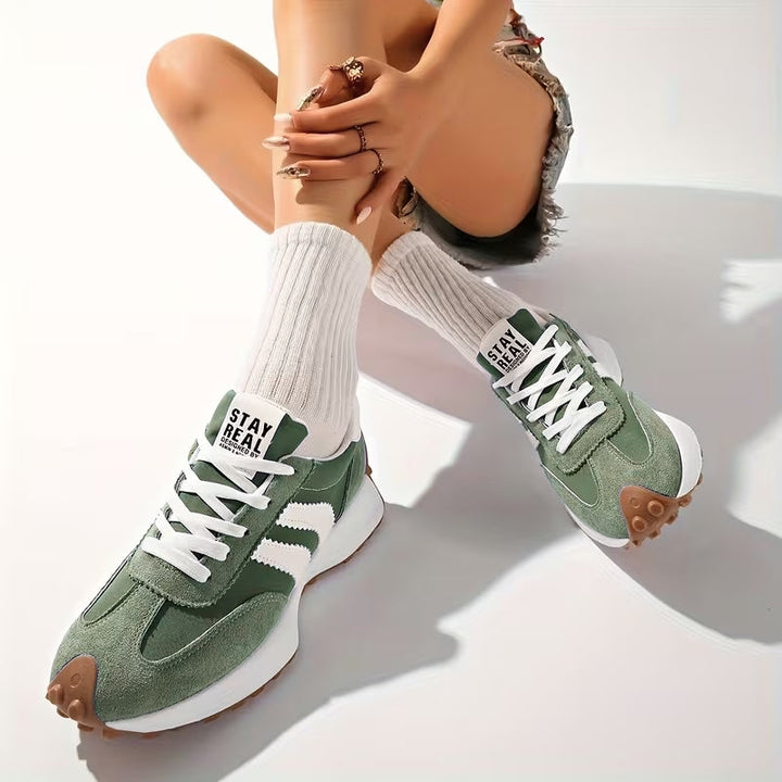 Women's Retro Platform Sneakers Lace Up Chunky Sole