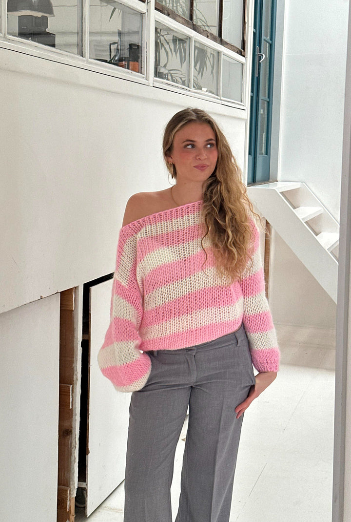 Oversized Striped Knit Sweater With Cozy Luxe Appeal For Women