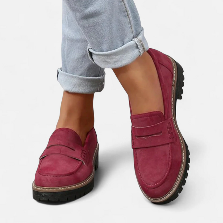 Classic Chunky Sole Loafers with Modern Edge For Women